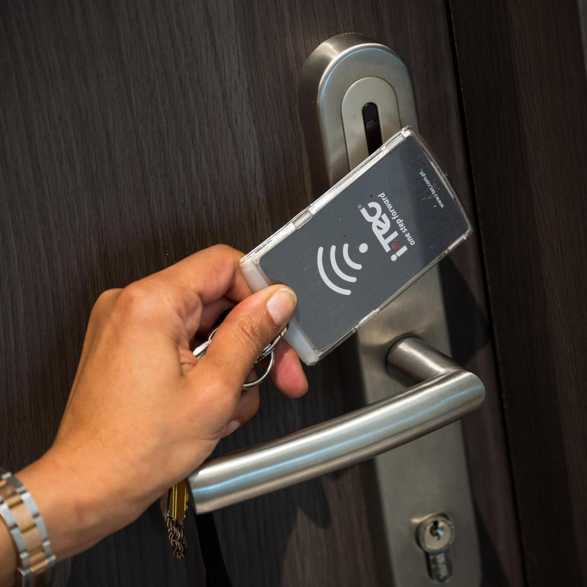 โดมา ซาเกรบ Aparthotel ซาเกร็บ ภายนอก รูปภาพ
